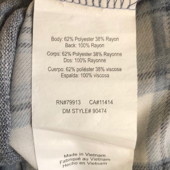 Motherhood Maternity Gray & Plaid Blouse size M - Picture 7 of 7